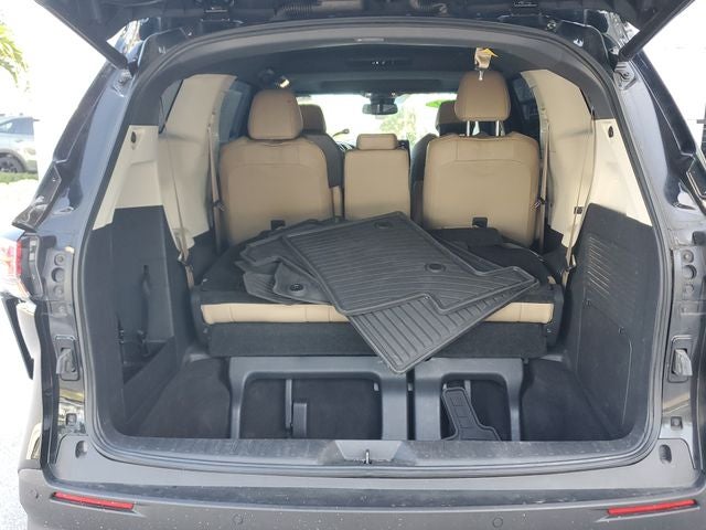 2021 Toyota Sienna XLE 8 Passenger