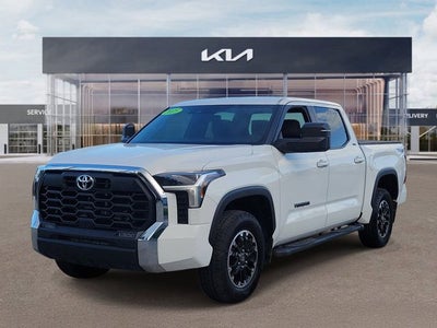 2025 Toyota Tundra SR5 4WD