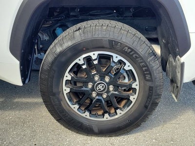 2025 Toyota Tundra SR5 4WD