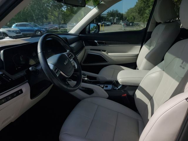 2024 Kia Telluride EX w/ Captain's Chair Package