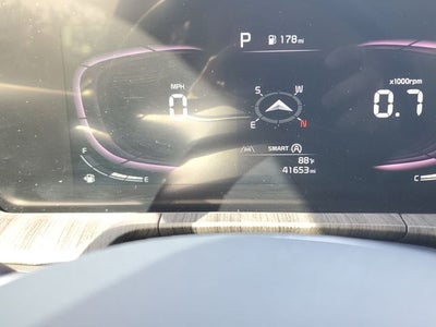 2024 Kia Telluride EX w/ Captain's Chair Package