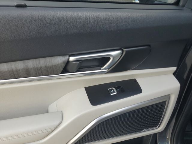 2023 Kia Telluride EX w/ Captain's Chair Package
