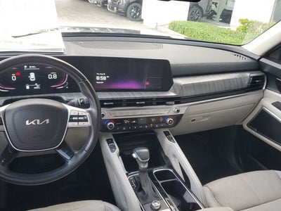 2023 Kia Telluride EX w/ Captain's Chair Package