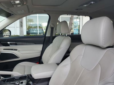 2023 Kia Telluride EX w/ Captain's Chair Package
