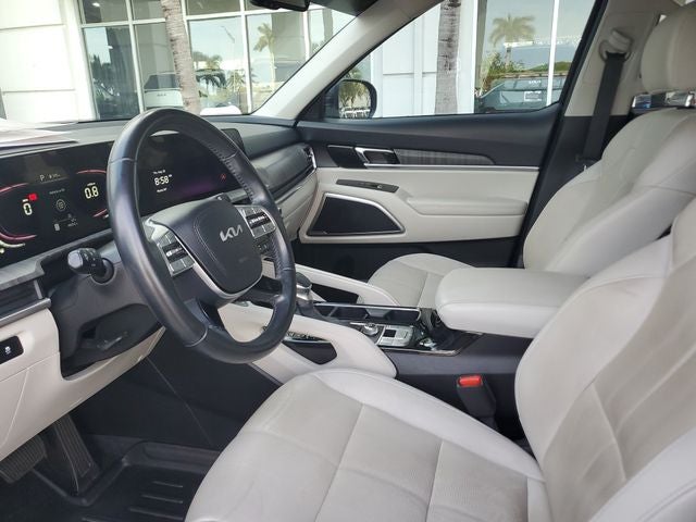 2023 Kia Telluride EX w/ Captain's Chair Package
