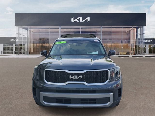 2023 Kia Telluride EX w/ Captain's Chair Package
