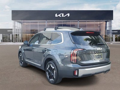 2023 Kia Telluride EX w/ Captain's Chair Package