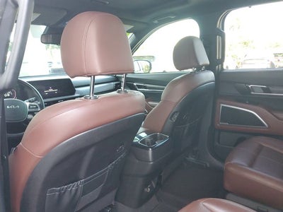 2023 Kia Telluride EX w/ Captain's Chair Package
