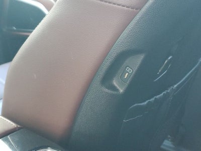 2023 Kia Telluride EX w/ Captain's Chair Package