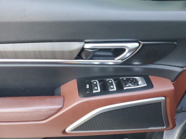 2023 Kia Telluride EX w/ Captain's Chair Package