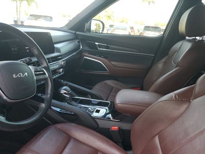 2023 Kia Telluride EX w/ Captain's Chair Package