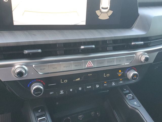 2023 Kia Telluride EX w/ Captain's Chair Package