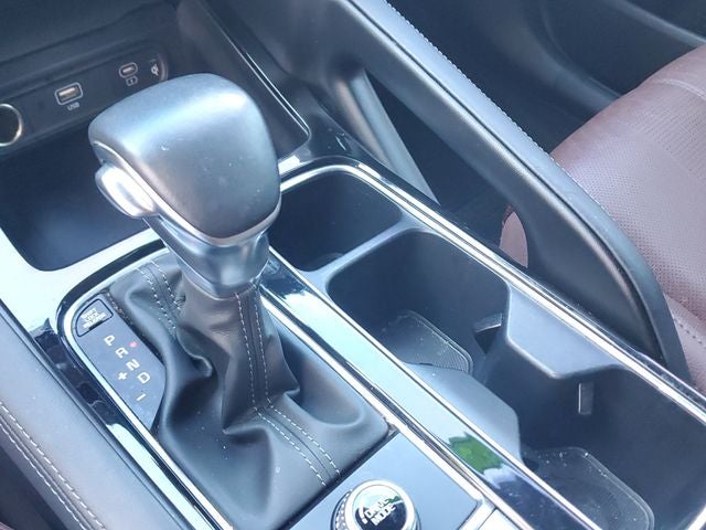 2023 Kia Telluride EX w/ Captain's Chair Package