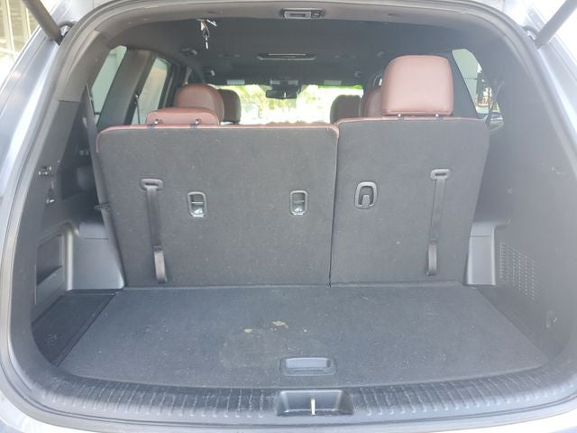 2023 Kia Telluride EX w/ Captain's Chair Package
