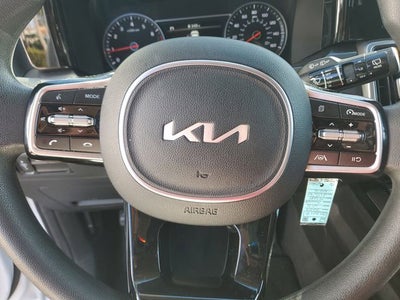 2023 Kia Sorento LX