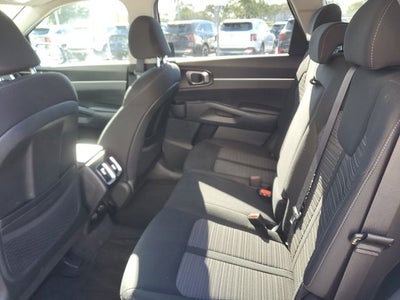 2023 Kia Sorento LX