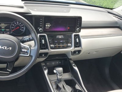 2023 Kia Sorento EX w/ Panoramic Sunroof Package