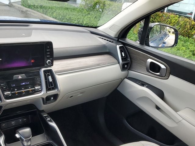 2023 Kia Sorento EX w/ Panoramic Sunroof Package
