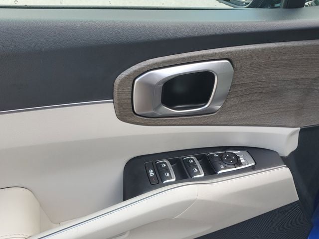 2023 Kia Sorento EX w/ Panoramic Sunroof Package