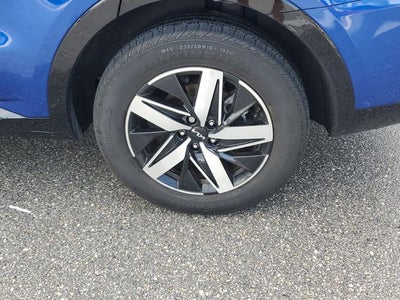 2023 Kia Sorento EX w/ Panoramic Sunroof Package