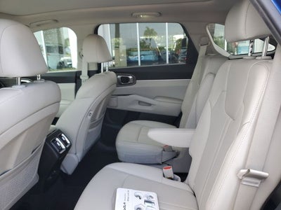 2023 Kia Sorento EX w/ Panoramic Sunroof Package