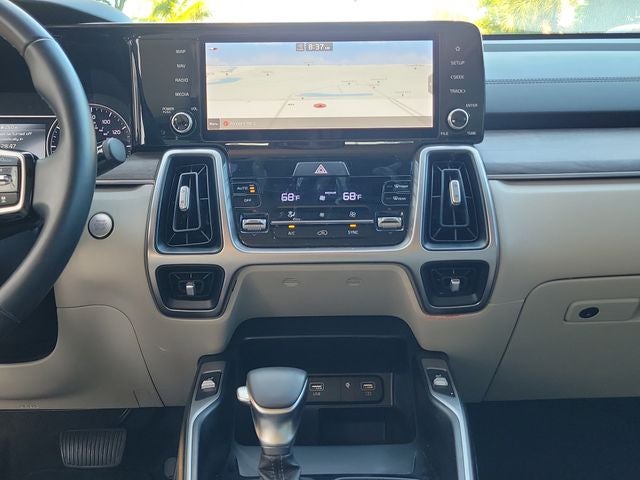 2022 Kia Sorento EX w/ Panoramic Sunroof