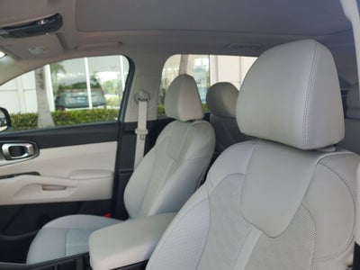 2024 Kia Sorento S w/ Panoramic Sunroof Package
