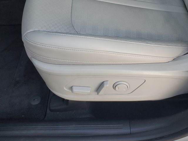 2024 Kia Sorento S w/ Panoramic Sunroof Package