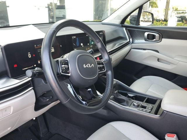 2025 Kia Sorento S w/ Panoramic Sunroof & RSE Package