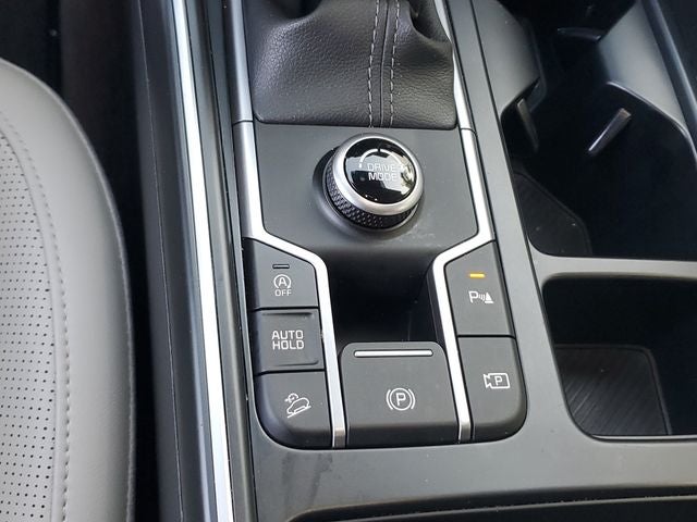 2025 Kia Sorento S w/ Panoramic Sunroof & RSE Package
