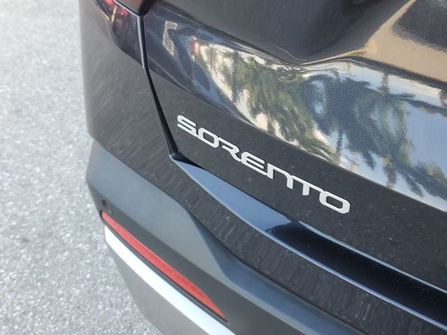 2025 Kia Sorento S w/ Panoramic Sunroof & RSE Package