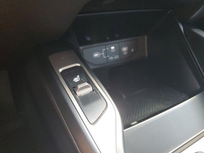 2024 Kia Sorento S w/ Panoramic Sunroof