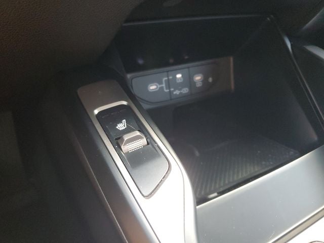 2024 Kia Sorento S w/ Panoramic Sunroof