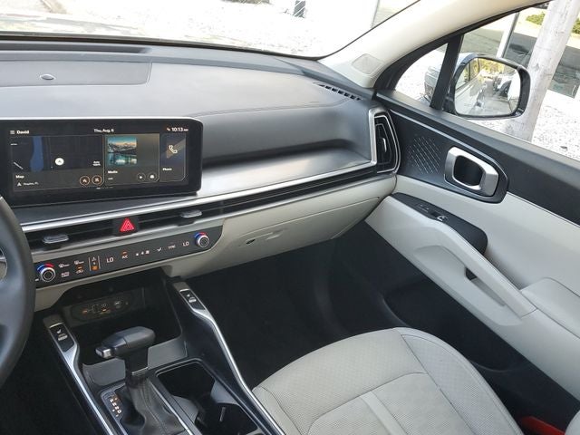 2025 Kia Sorento S w/ Panoramic Sunroof Package