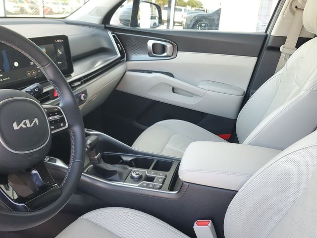 2025 Kia Sorento S w/ Panoramic Sunroof Package