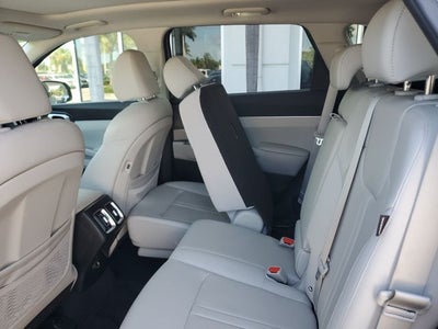 2025 Kia Sorento S w/ Panoramic Sunroof Package