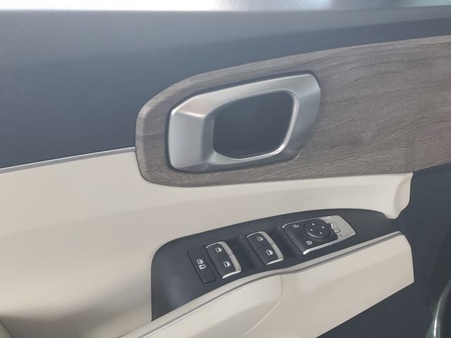 2023 Kia Sorento X-Line S AWD w/ Panoramic Sunroof Package