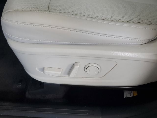 2023 Kia Sorento X-Line S AWD w/ Panoramic Sunroof Package