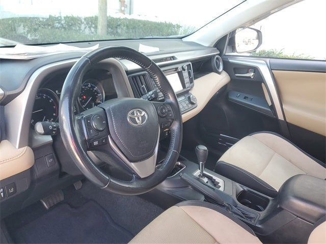 2017 Toyota RAV4 XLE