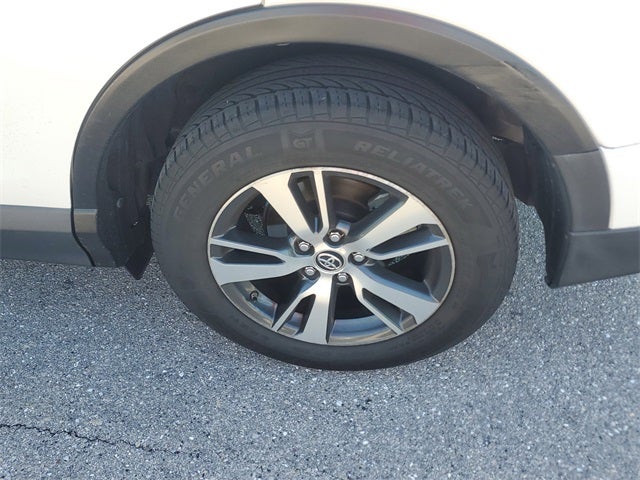 2017 Toyota RAV4 XLE