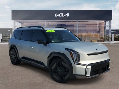 2024 Kia EV9 GT-Line AWD w/ VIP Relaxation Package