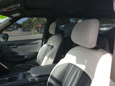 2024 Kia EV9 GT-Line AWD w/ VIP Relaxation Package