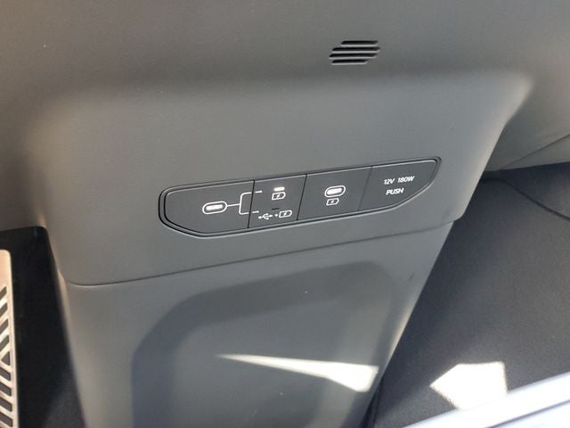 2024 Kia EV9 GT-Line AWD w/ VIP Relaxation Package