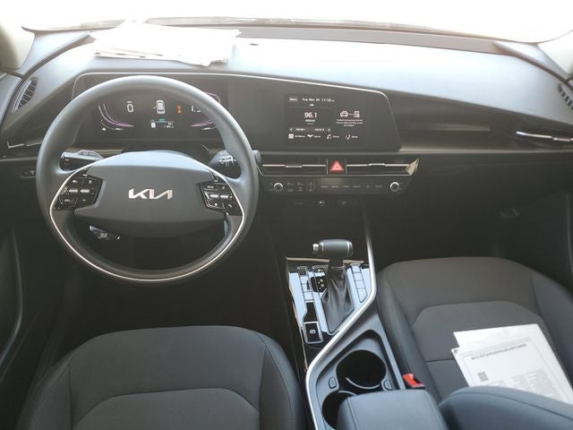 2024 Kia Niro LX