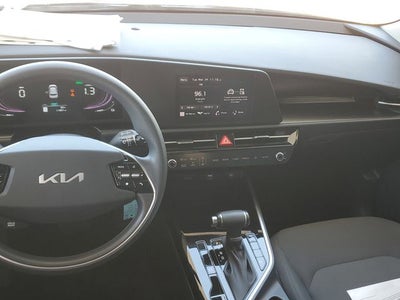 2024 Kia Niro LX