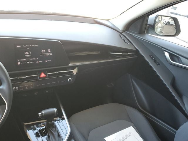 2024 Kia Niro LX