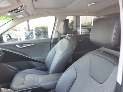2024 Kia Niro EX Touring