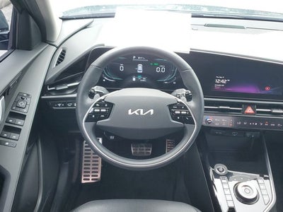 2023 Kia Niro Plug-In Hybrid SX