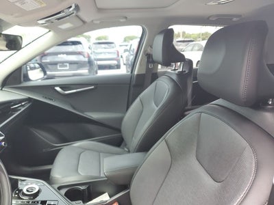 2023 Kia Niro Plug-In Hybrid SX