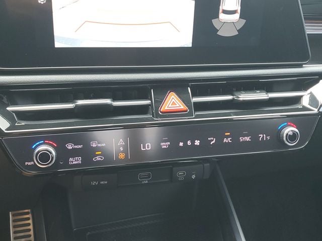 2023 Kia Niro Plug-In Hybrid SX